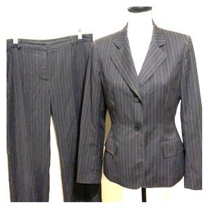 Anne Klein. Navy blue pinstripe suit.